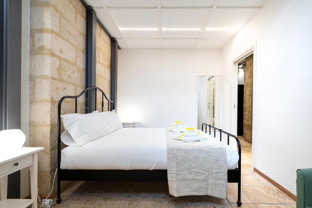 Stazione & Politecnico Stylish Apt With Netflix Бари Екстериор снимка